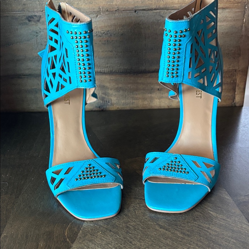 Nine West Turquoise Heels with Cutout Design